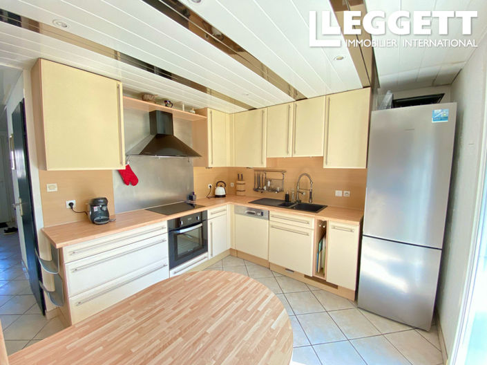 Image No.6-3 Bed House for sale