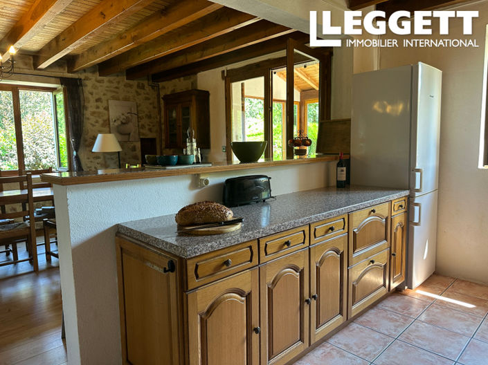 Image No.6-4 Bed House for sale