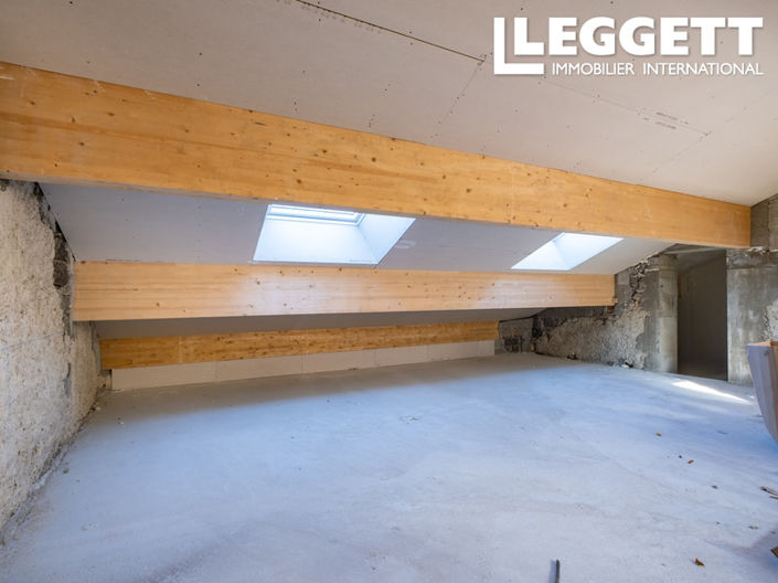 Image No.10-3 Bed Apartment for sale