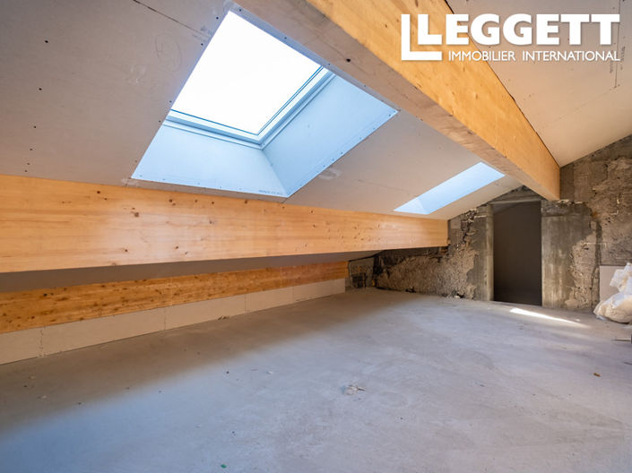 Image No.10-3 Bed Apartment for sale