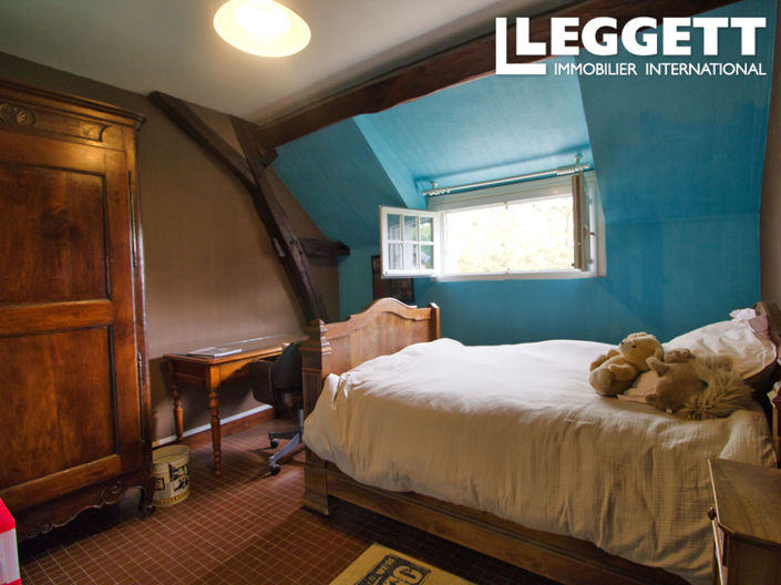 Image No.9-5 Bed House for sale