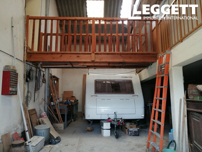 Image No.5-2 Bed House for sale