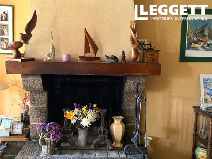 Image No.6-5 Bed House for sale