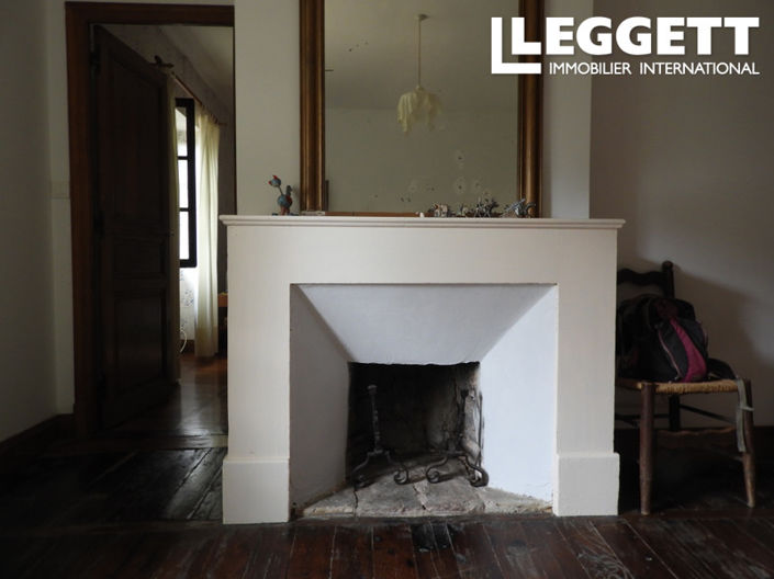 Image No.7-6 Bed House for sale