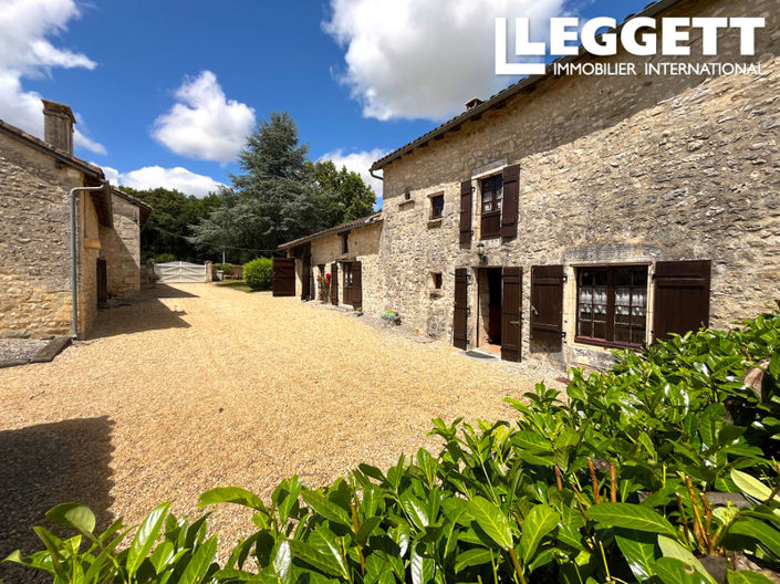 Image No.1-5 Bed House for sale