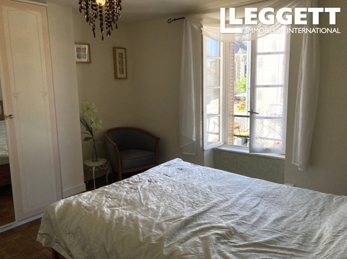 Image No.6-4 Bed House for sale