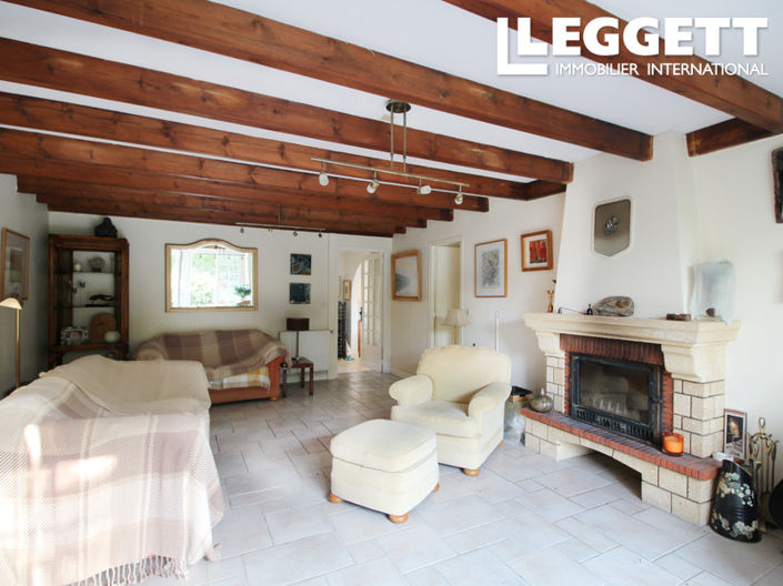 Image No.4-2 Bed House for sale