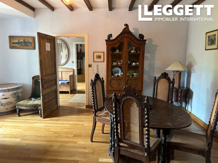 Image No.10-6 Bed House for sale