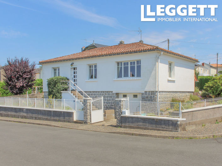 Image No.1-4 Bed House for sale