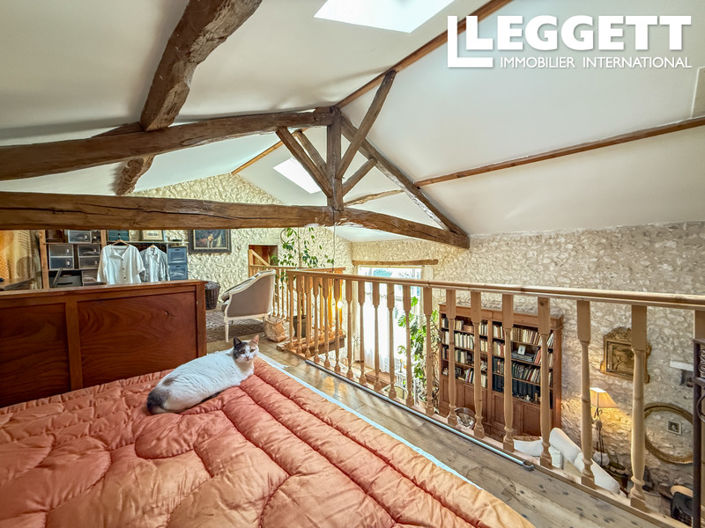 Image No.6-2 Bed House for sale