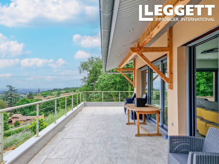 Image No.2-4 Bed House for sale