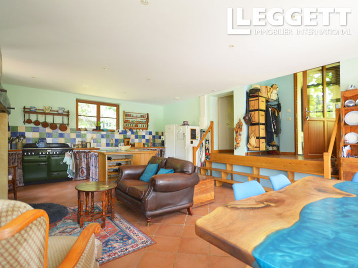 Image No.7-3 Bed House for sale