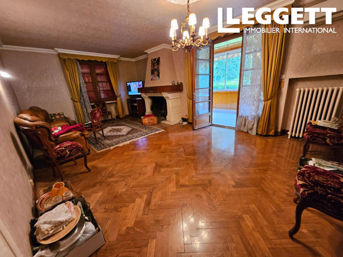 Image No.5-5 Bed House for sale