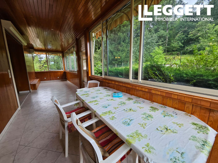 Image No.8-5 Bed House for sale