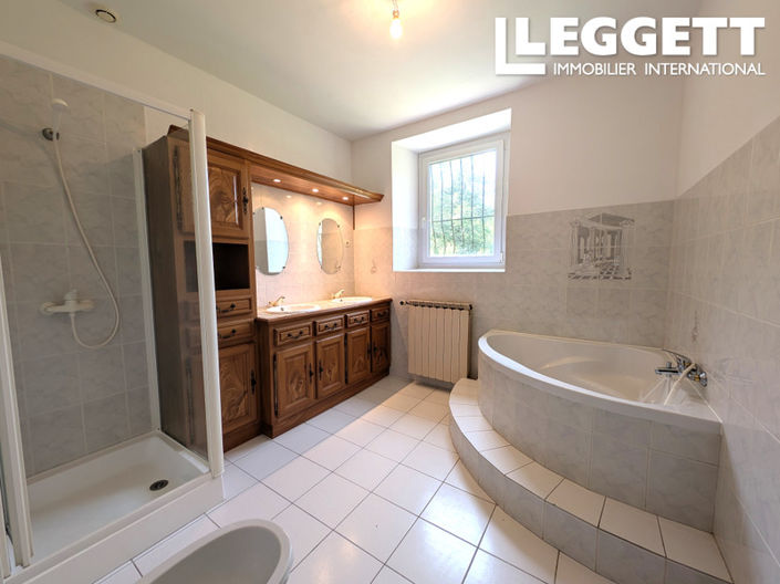 Image No.7-3 Bed House for sale