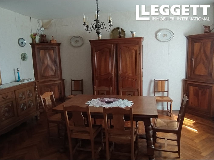 Image No.9-Maison de 7 chambres à vendre à Montpon-Menesterol