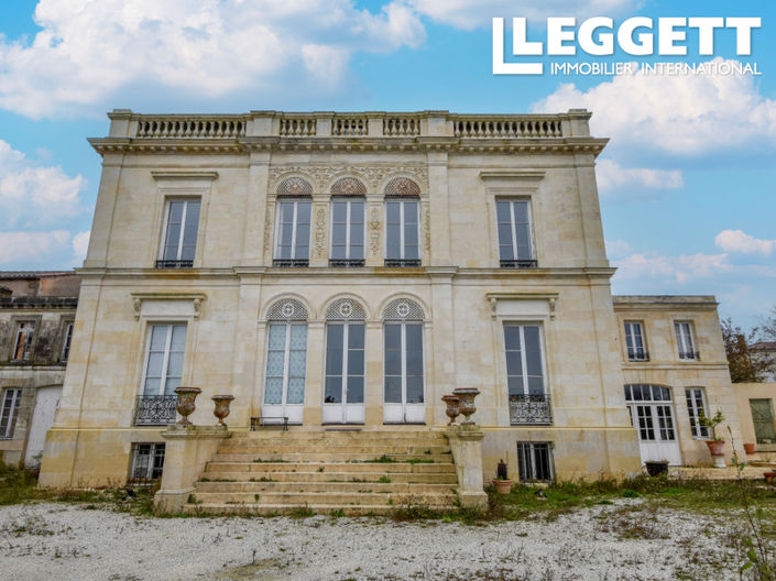 Image No.1-Châteaux de 6 chambres à vendre à Tonnay-Charente