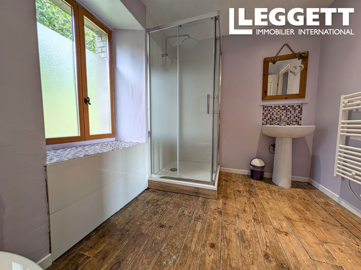 Image No.8-3 Bed House for sale