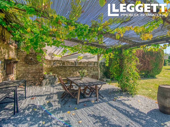 Image No.2-4 Bed House for sale