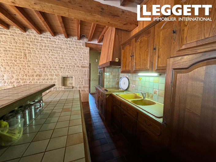 Image No.5-5 Bed House for sale