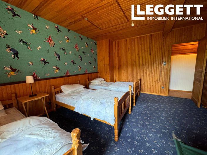 Image No.7-5 Bed House for sale