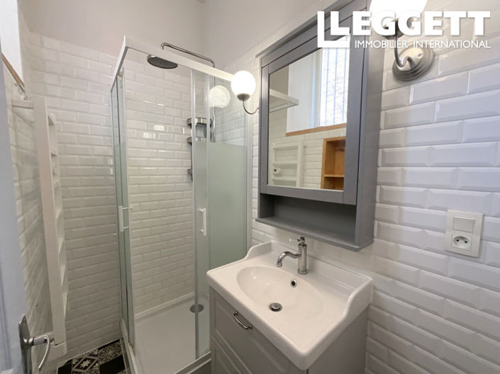 Image No.10-1 Bed Apartment for sale