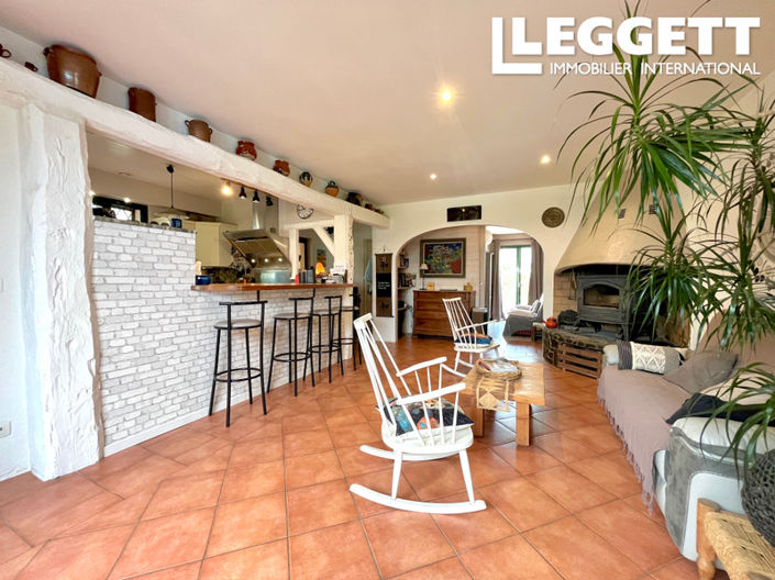 Image No.5-4 Bed House for sale