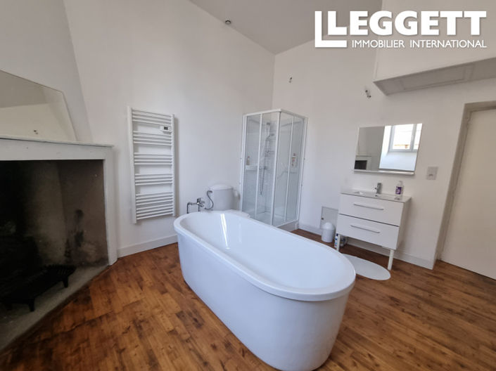 Image No.9-2 Bed House for sale