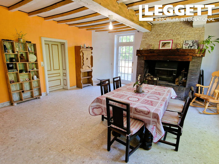 Image No.4-6 Bed House for sale