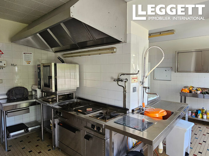 Image No.7-30 Bed House for sale