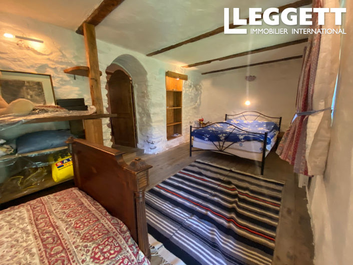 Image No.6-2 Bed House for sale