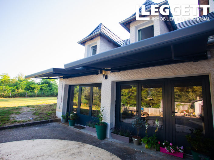 Image No.8-4 Bed House for sale