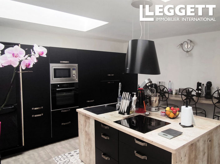 Image No.10-4 Bed House for sale