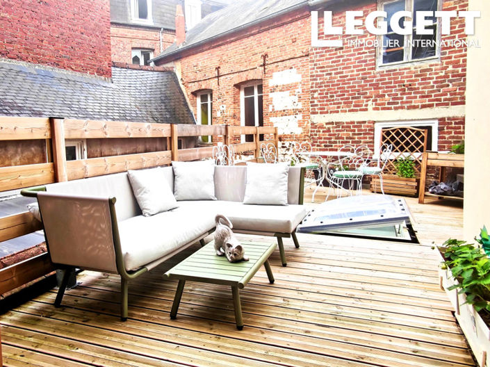 Image No.2-4 Bed House for sale