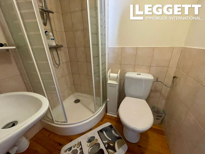 Image No.8-3 Bed House for sale