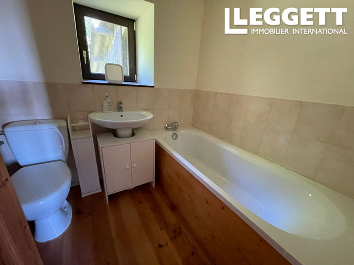 Image No.9-3 Bed House for sale