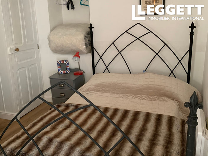 Image No.10-4 Bed House for sale