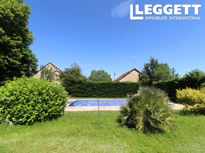 Image No.10-6 Bed House for sale