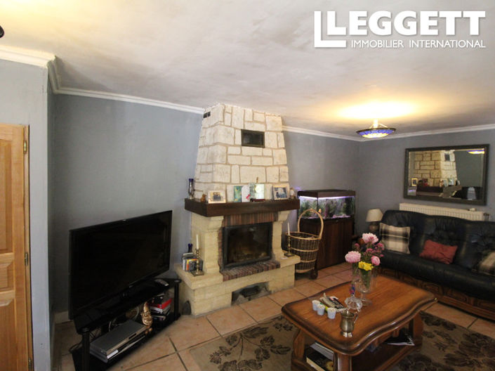 Image No.6-6 Bed House for sale