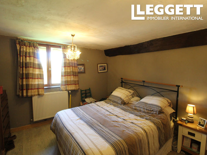 Image No.8-6 Bed House for sale