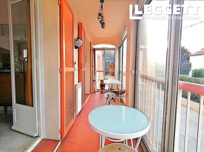 Image No.8-2 Bed Apartment for sale