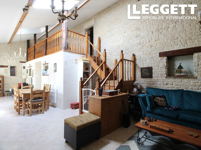 Image No.2-6 Bed House for sale