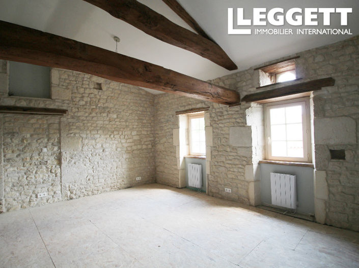Image No.5-Maison de 6 chambres à vendre à Loiré-sur-Nie