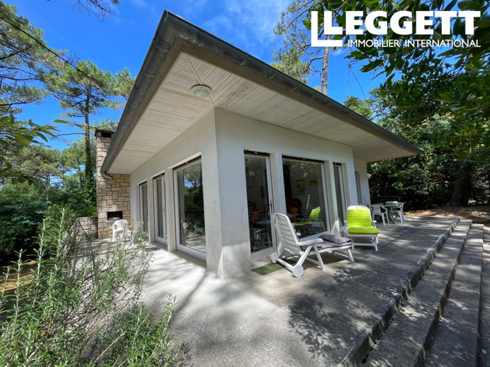 Image No.1-3 Bed House for sale