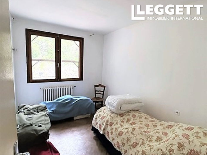 Image No.10-5 Bed House for sale