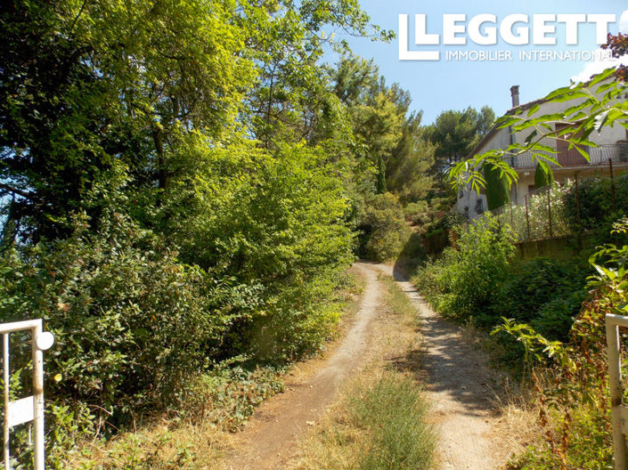 Image No.5-5 Bed House for sale