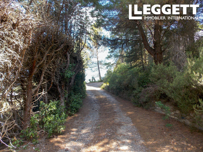 Image No.9-5 Bed House for sale