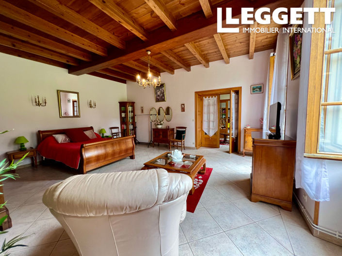 Image No.10-4 Bed House for sale