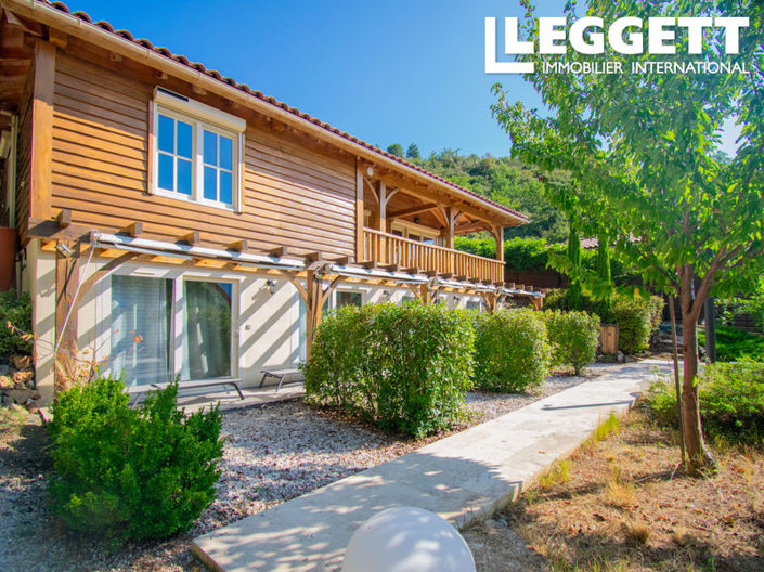 Image No.2-6 Bed House for sale