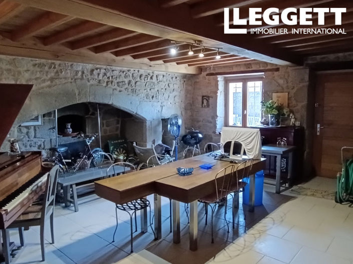 Image No.8-4 Bed House for sale